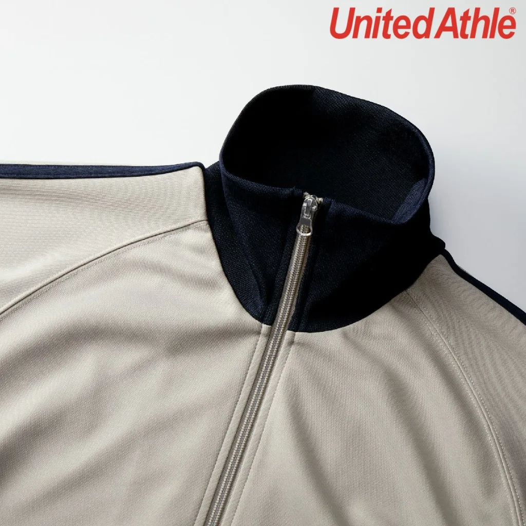 United Athle 1901-01 7.0oz Smooth Raglan Sleeve Track Jacket