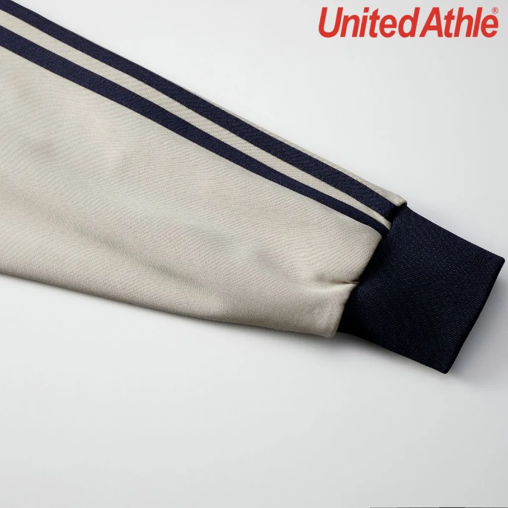 United Athle 1901-01 7.0oz Smooth Raglan Sleeve Track Jacket