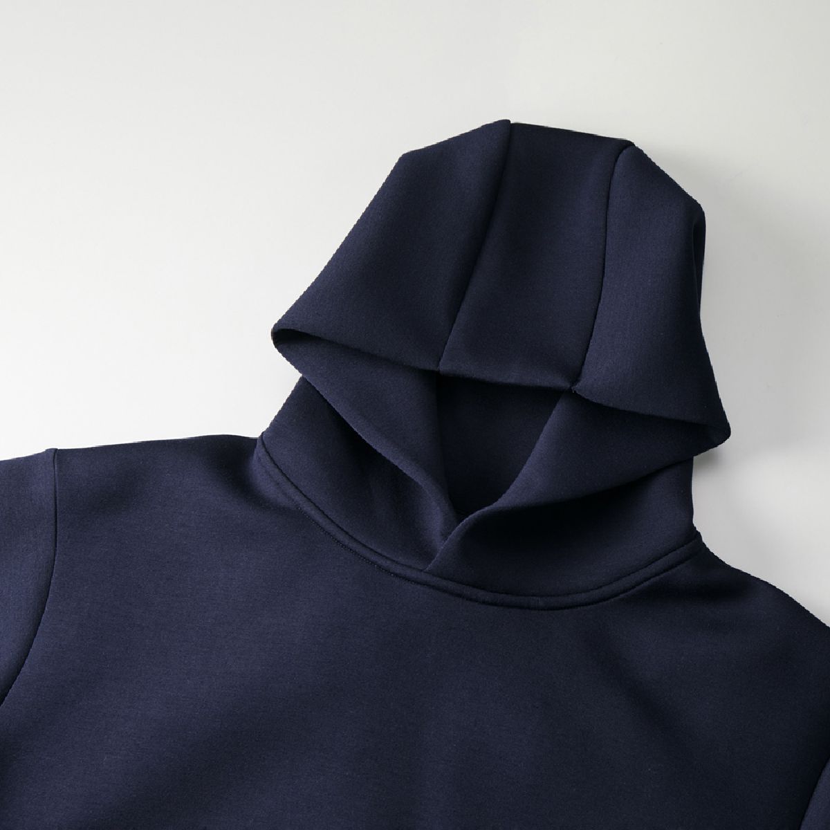 最少的設計沒有引擎蓋