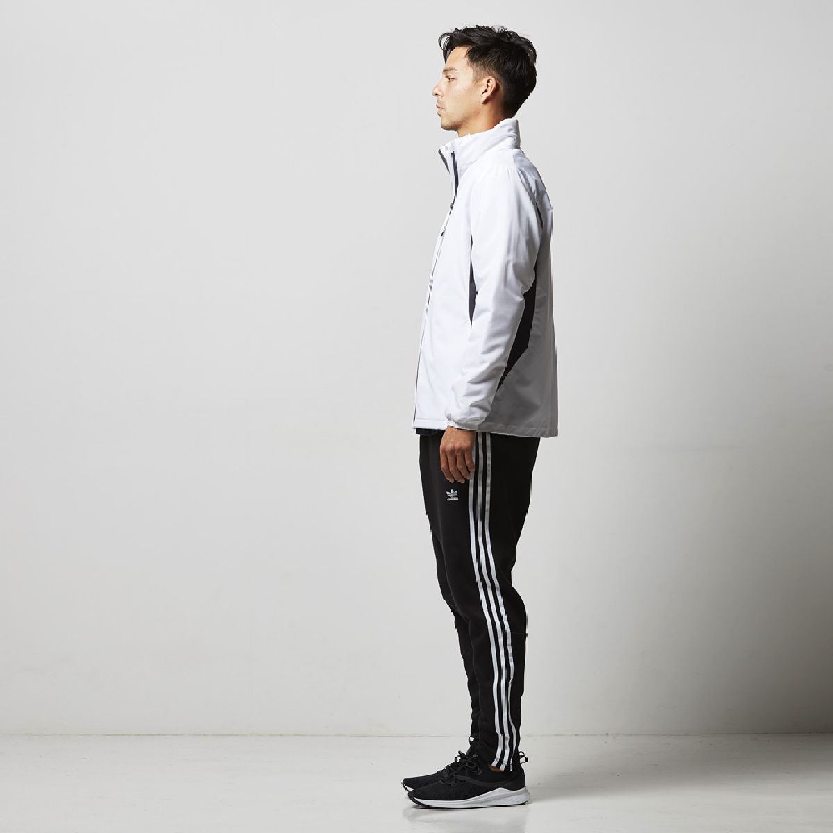 高度182厘米L尺寸側剪影